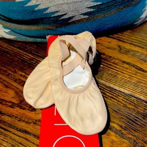 Capezio Ballet Slippers size 6